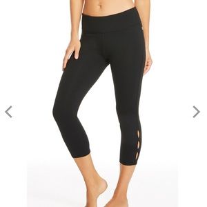 Capri yoga pants with cutouts