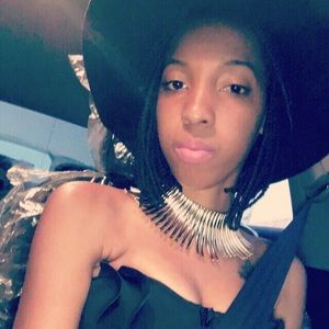 Meet your Posher, Michelle