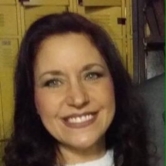 Meet your Posher, Steph - Picture 1 of 1