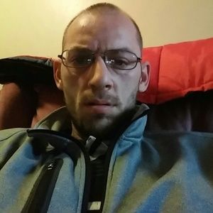 Meet your Posher, Troy