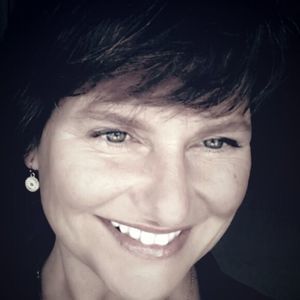 Meet your Posher, Cathy