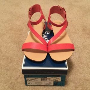 🌺🌼NIB Seychelles Red/Coral "Experiment" 🌼🌺