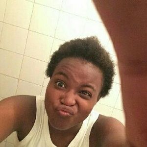 Meet your Posher, Abiola