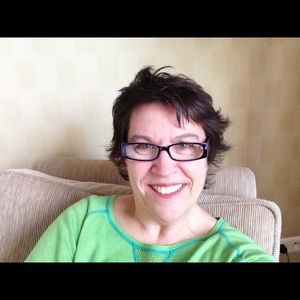 Meet your Posher, Lainie