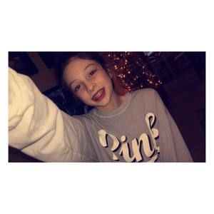 Meet your Posher, Avery