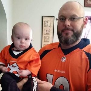 Meet your Posher, Dennis