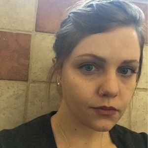 Meet your Posher, Tegan