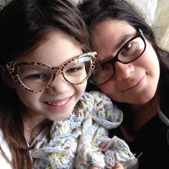 Meet your Posher, Cynthia - Picture 2 of 7