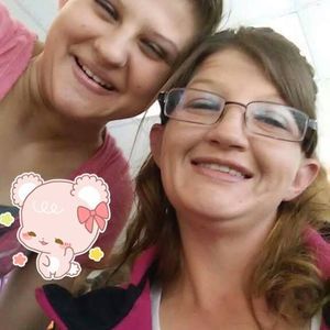 Meet your Posher, Jennett