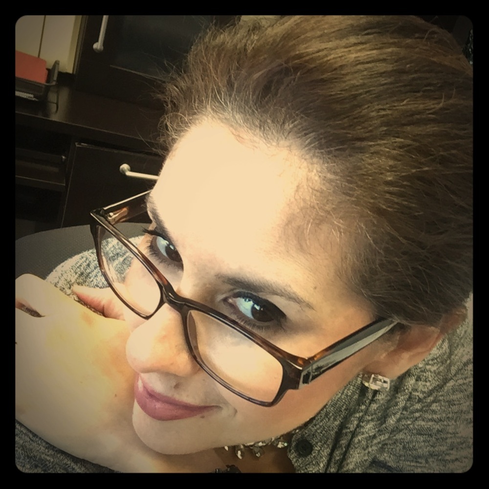 Meet your Posher, Brenda