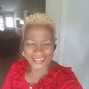 Meet your Posher, Gwen