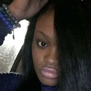 Meet your Posher, Briana