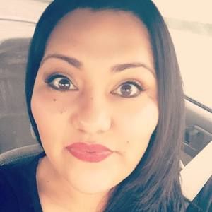 Meet your Posher, Tonia