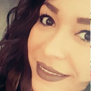 Meet your Posher, Cindy