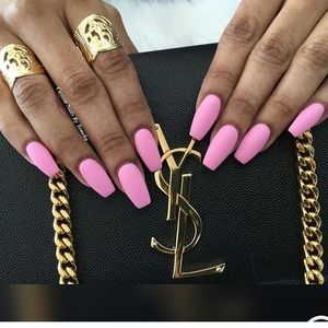 Meet your Posher, Alexus