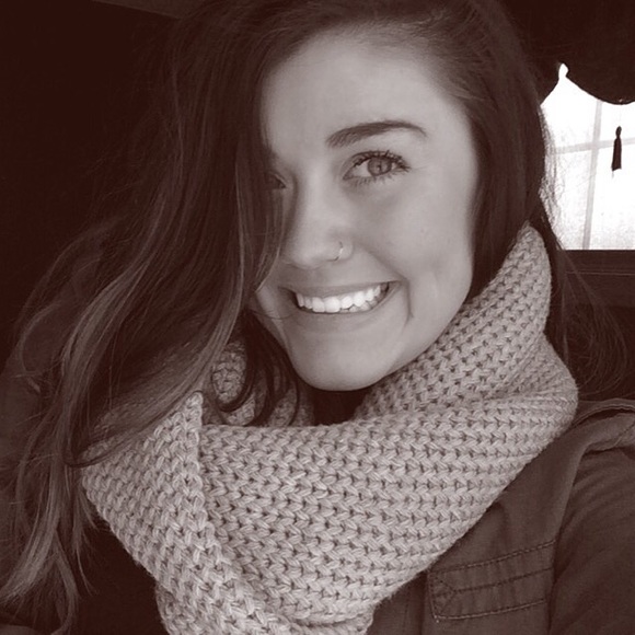 Meet your Posher, Ali