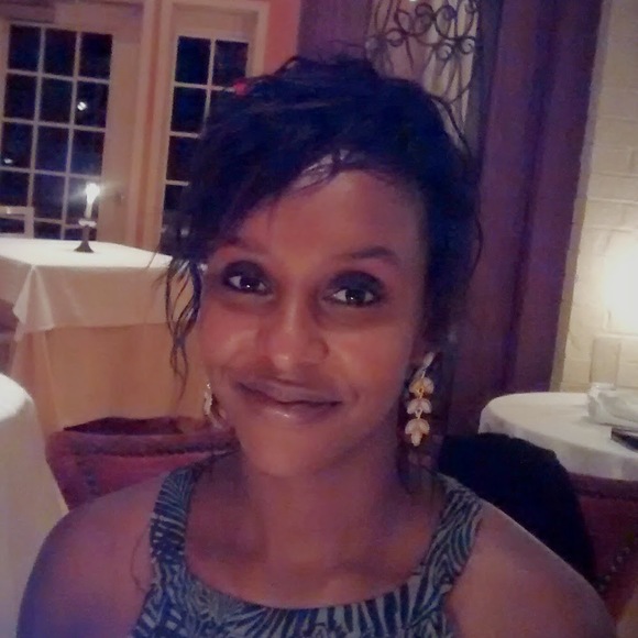 Meet your Posher, Nadia