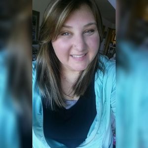 Meet your Posher, Dannielle