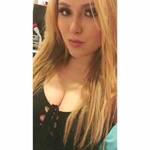 Meet your Posher, Alexis