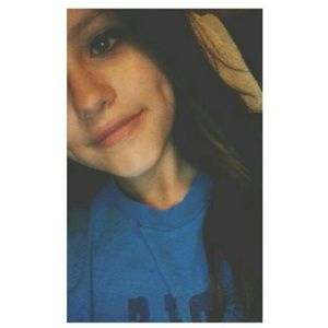 Meet your Posher, Kira