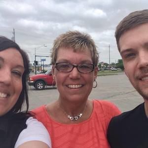 Meet your Posher, Denise