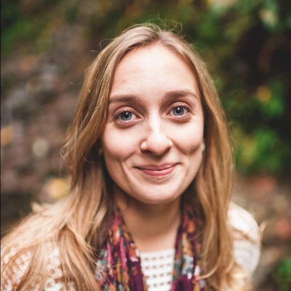 Meet your Posher, Lauren