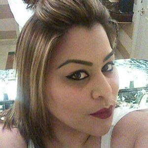 Meet your Posher, Desiree