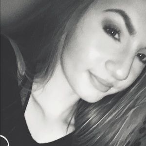 Meet your Posher, Angelina