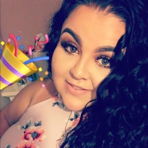 Meet your Posher, Coral