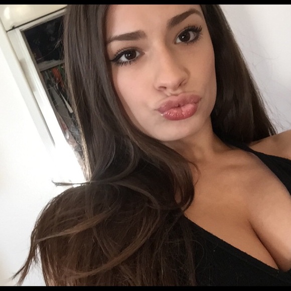 Meet your Posher, Jessica - Picture 1 of 1