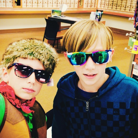 Meet your Posher, Shannon - Picture 2 of 3