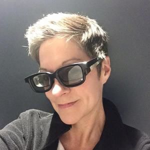 Meet your Posher, Zella