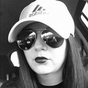 Meet your Posher, Megan