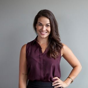 Meet your Posher, Caitlin