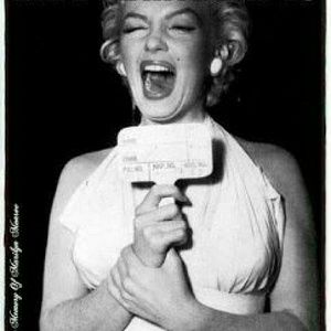 Meet your Posher, Adriana