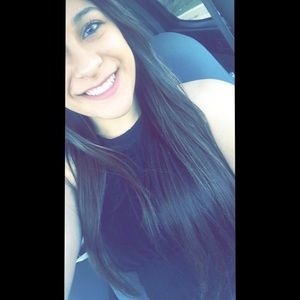 Meet your Posher, Vicky