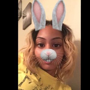 Meet your Posher, Corine