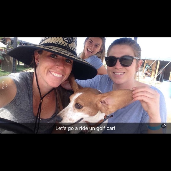 Meet your Posher, Victoria - Picture 1 of 1