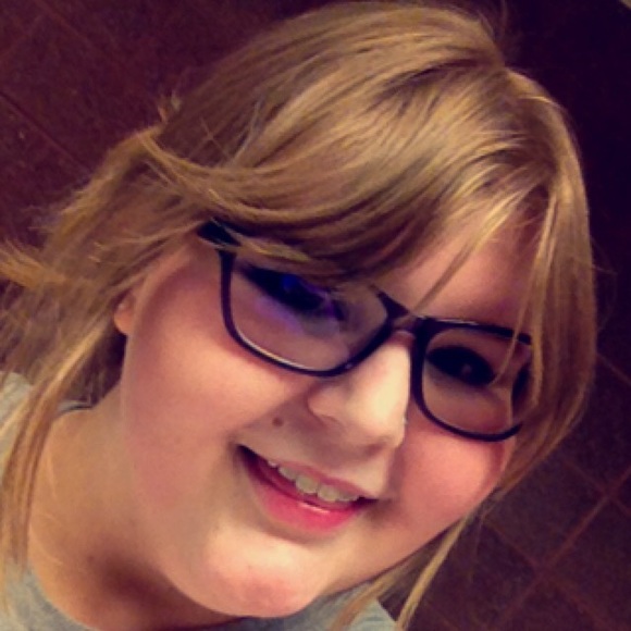 Meet your Posher, Mikayla