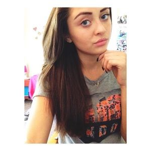 Meet your Posher, Alexus