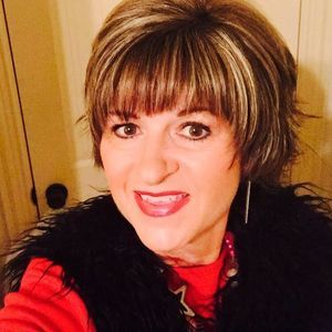 Meet your Posher, Kelli