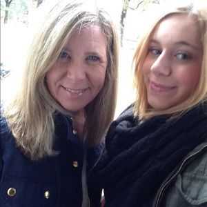 Meet your Posher, Lisa