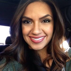 Meet your Posher, Lizbeth