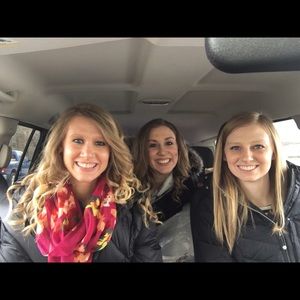 Meet your Posher, Rachel