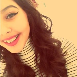 Meet your Posher, Yari