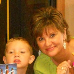 Meet your Posher, Carrie