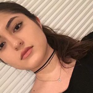 Meet your Posher, Vanessa