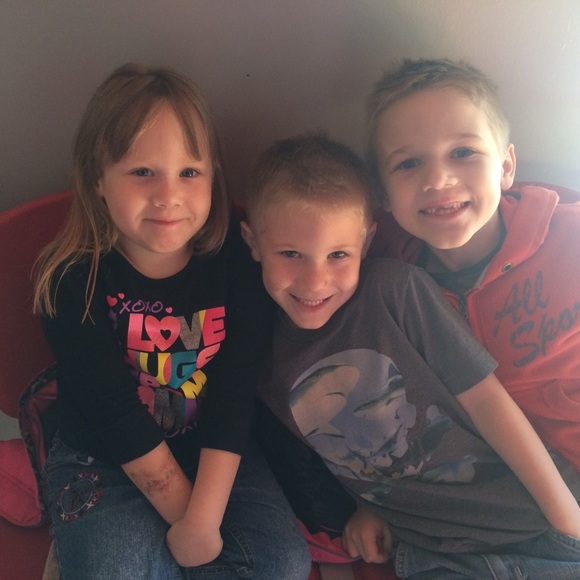 Meet your Posher, Stephanie - Picture 1 of 1