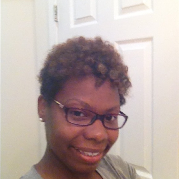 Meet your Posher, Celia