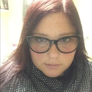 Meet your Posher, Chrislie